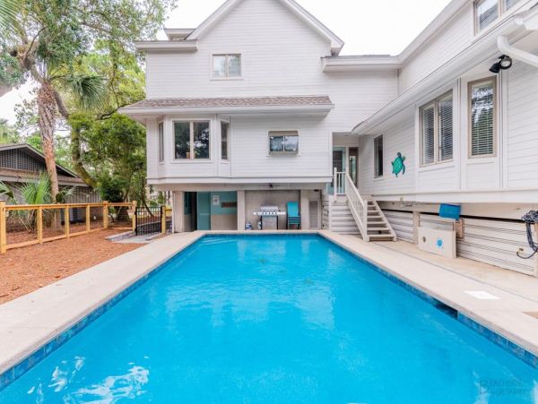 Spacious Second-Row Hilton Head Beach Retreat - Private Pool, Steps to the Send