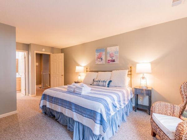 Spacious Second-Row Hilton Head Beach Retreat - Private Pool, Steps to the Send