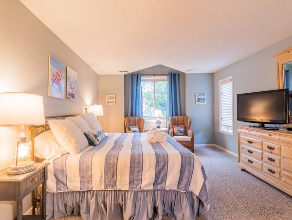 Spacious Second-Row Hilton Head Beach Retreat - Private Pool, Steps to the Send