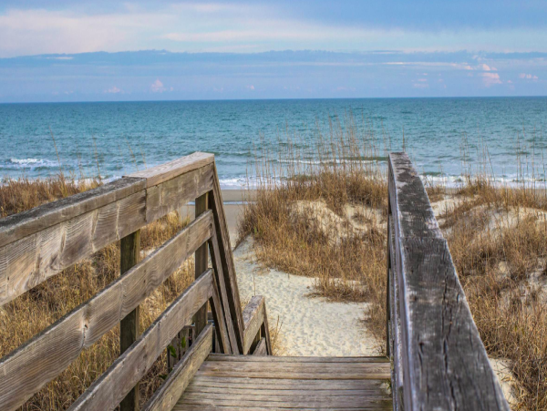 Spacious Second-Row Hilton Head Beach Retreat - Private Pool, Steps to the Send