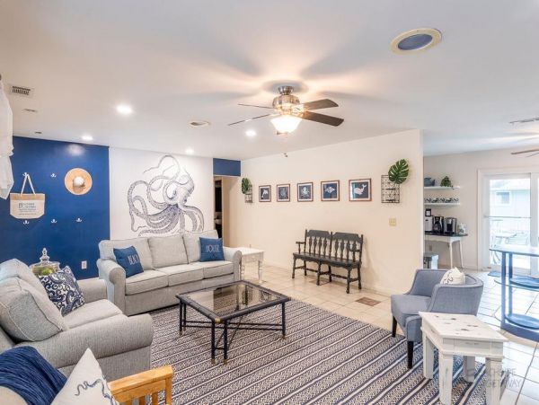 HILTON HEAD MAIN HOME PLUS COTTAGE SLEEPS 16