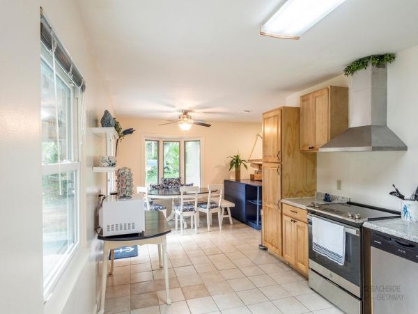 HILTON HEAD MAIN HOME PLUS COTTAGE SLEEPS 16