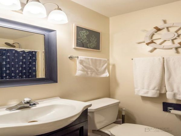 HILTON HEAD MAIN HOME PLUS COTTAGE SLEEPS 16