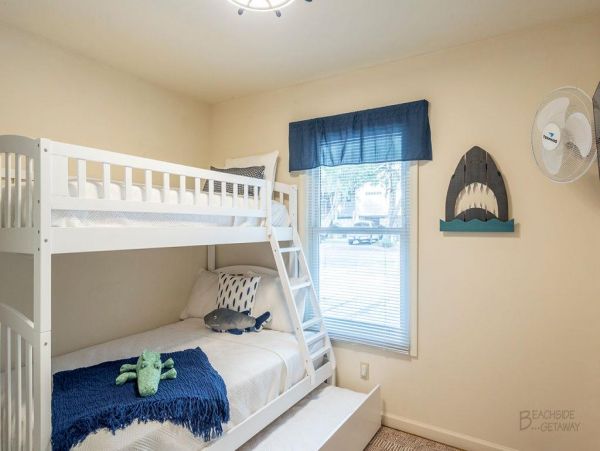 HILTON HEAD MAIN HOME PLUS COTTAGE SLEEPS 16