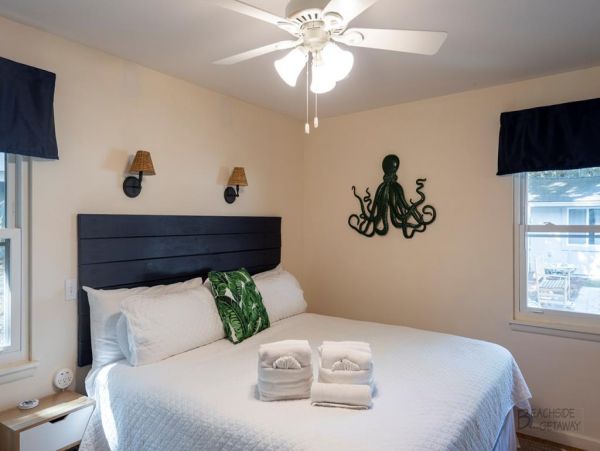 HILTON HEAD MAIN HOME PLUS COTTAGE SLEEPS 16