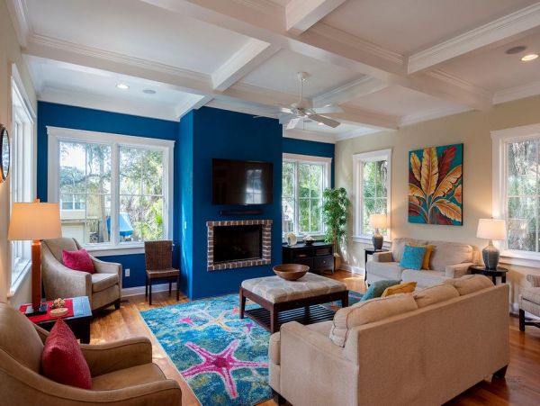 HILTON HEAD 6 BEDROOM POOL HOME SHORT WALK TO BEACH
