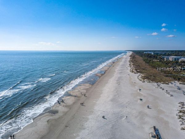 Only 300ft To Beach Location Location!