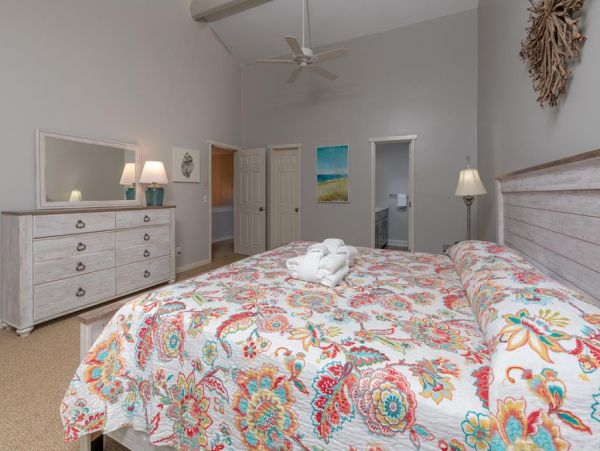 4 Bedroom Hilton Head House walk to beach