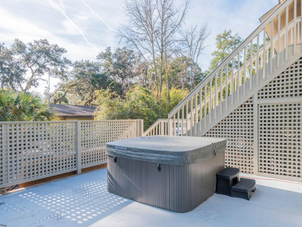 Hilton Head 4 Bedroom Home Close to Beach Private Pool & Spa