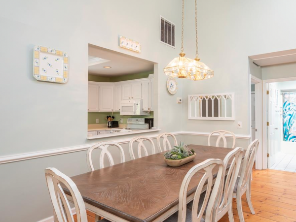 Hilton Head 4 Bedroom Home Close to Beach Private Pool & Spa