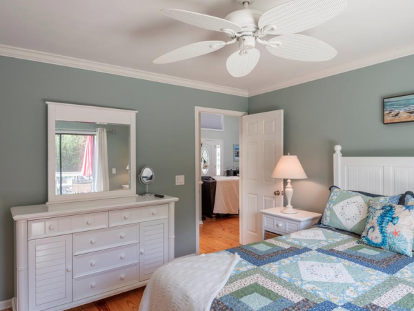 Hilton Head 4 Bedroom Home Close to Beach Private Pool & Spa