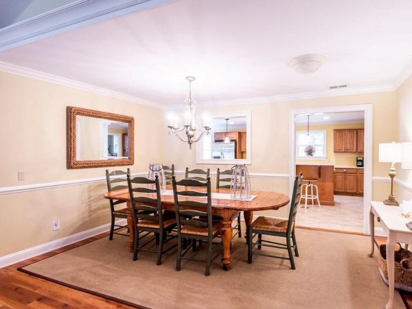 Charming 5 Bedroom Home with Pool Hilton Head 400ft Beach