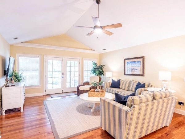 Charming 5 Bedroom Home with Pool Hilton Head 400ft Beach
