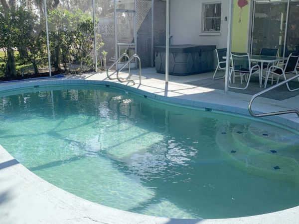 Quiet Venice Home Three Bedrooms with Private Pool