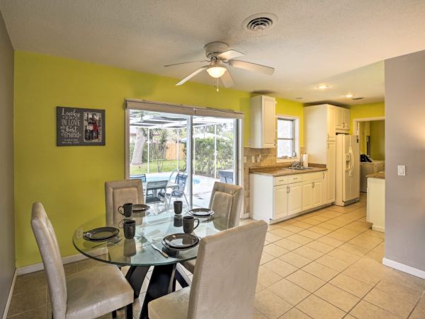 Quiet Venice Home Three Bedrooms with Private Pool
