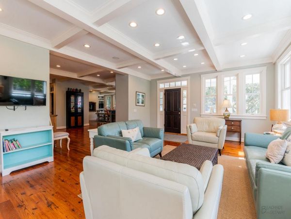 Hilton Head Vacation Pool Home Seven Bedroom Close to Beach