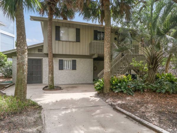 On Beach Hilton Head Vacation Home Seven Bedrooms Ocean View