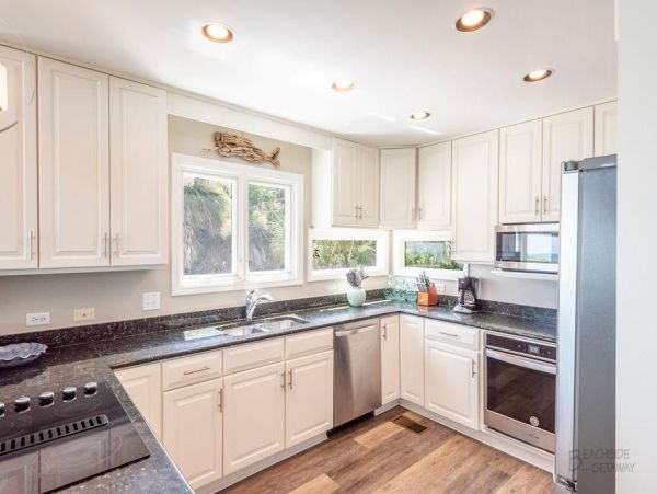 On Beach Luxury. Hilton Head Vacation Home With Private Pool