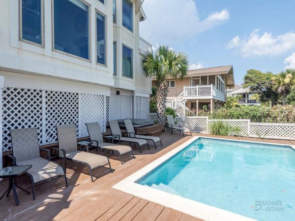 On Beach Luxury. Hilton Head Vacation Home With Private Pool