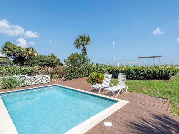On Beach Luxury. Hilton Head Vacation Home With Private Pool