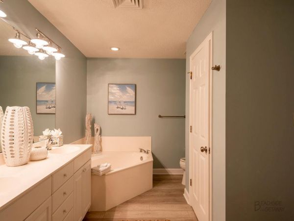 Amazing 3 Bedroom Oceanfront Condo