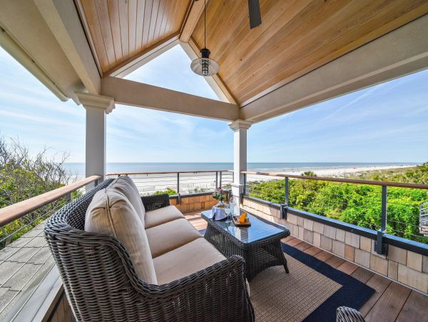Luxurious Beachfront Vacation Rental in Hilton Head