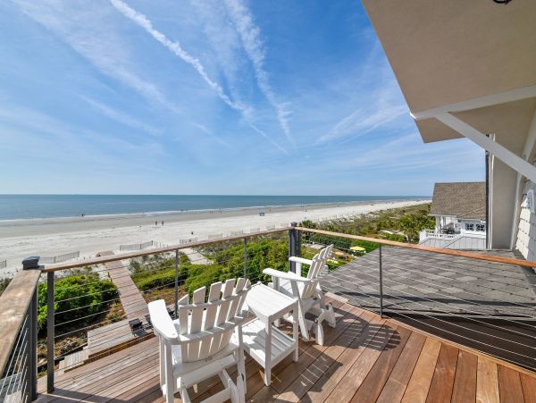 Luxurious Beachfront Vacation Rental in Hilton Head