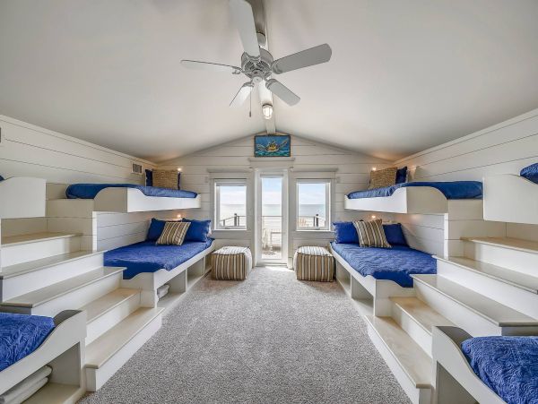 Luxurious Beachfront Vacation Rental in Hilton Head