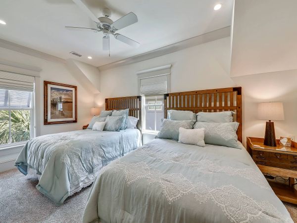Luxurious Beachfront Vacation Rental in Hilton Head