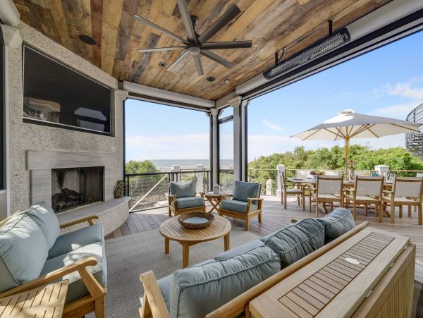 Luxurious Beachfront Vacation Rental in Hilton Head