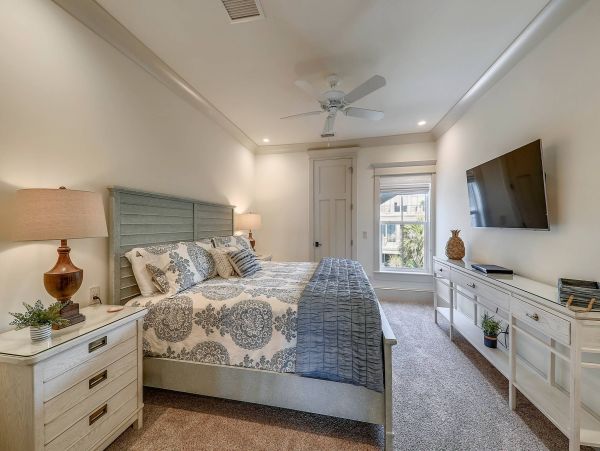 Luxurious Beachfront Vacation Rental in Hilton Head