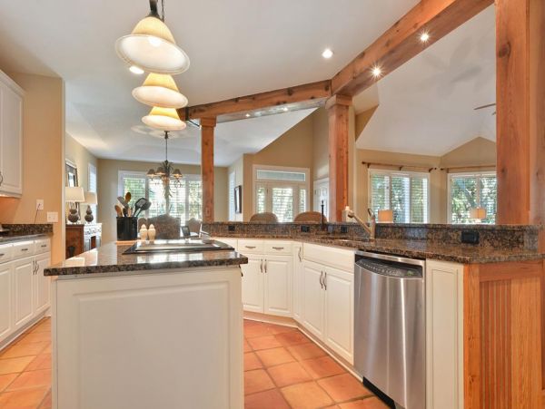 North Forest Beach Luxury 4th Row Home Away from Home