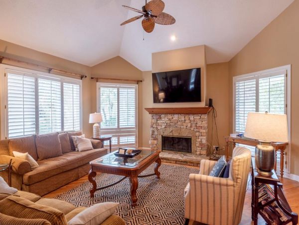 North Forest Beach Luxury 4th Row Home Away from Home