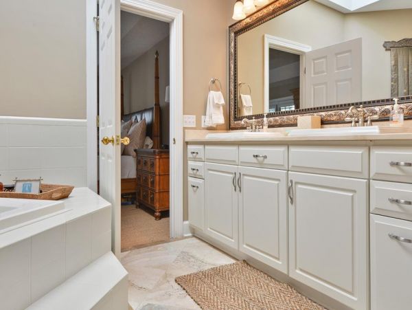 North Forest Beach Luxury 4th Row Home Away from Home