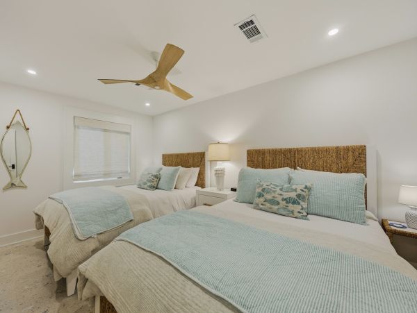 Hilton Head Vacation Rental - Seven Bedroom Luxury Home with Pool & Lagoon Views