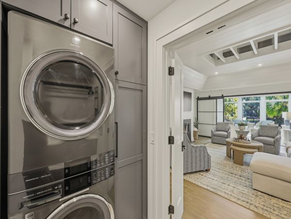 Hilton Head Vacation Rental - Seven Bedroom Luxury Home with Pool & Lagoon Views