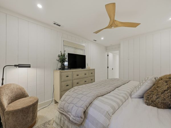 Hilton Head Vacation Rental - Seven Bedroom Luxury Home with Pool & Lagoon Views
