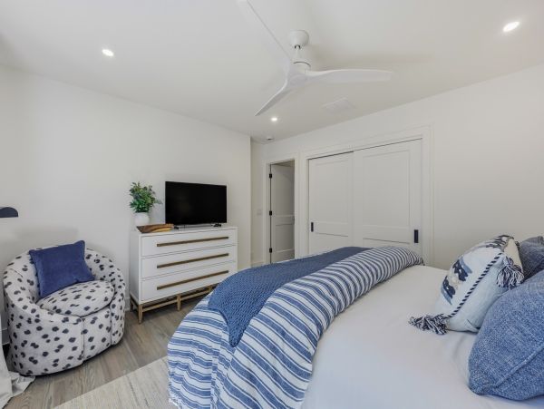 Hilton Head Vacation Rental - Seven Bedroom Luxury Home with Pool & Lagoon Views
