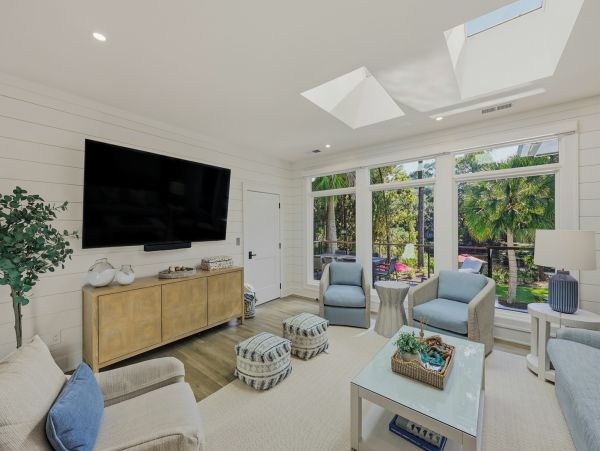 Hilton Head Vacation Rental - Seven Bedroom Luxury Home with Pool & Lagoon Views