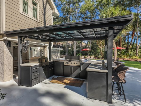 Hilton Head Vacation Rental - Seven Bedroom Luxury Home with Pool & Lagoon Views