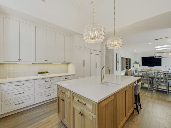 Hilton Head Vacation Rental - Seven Bedroom Luxury Home with Pool & Lagoon Views