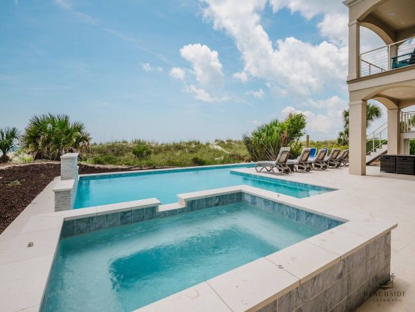 OCEANFRONT HILTON HEAD 5 BEDROOM POOL HOME