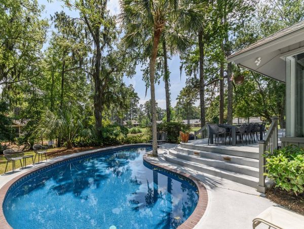 Gorgeous Hilton Head Vacation Home with Private Pool Sleeps 15