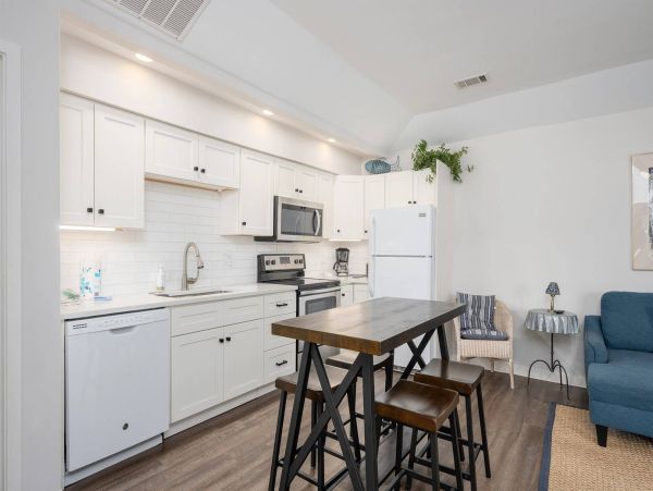 Gorgeous Hilton Head Vacation Home with Private Pool Sleeps 15