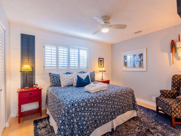 Charming Hilton Head Villa Walk to Beach, Pool & Dining