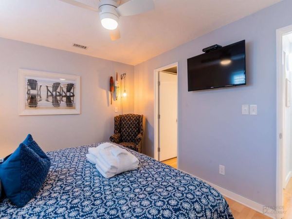 Charming Hilton Head Villa Walk to Beach, Pool & Dining