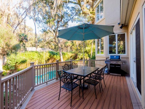 Hilton Head Home Enjoys Six Bedrooms