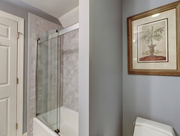 Hilton Head Home Enjoys Six Bedrooms