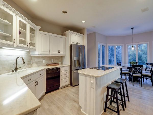 Hilton Head Home Enjoys Six Bedrooms