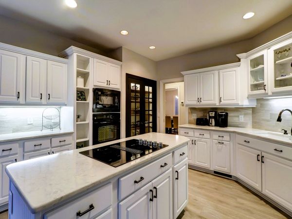 Hilton Head Home Enjoys Six Bedrooms
